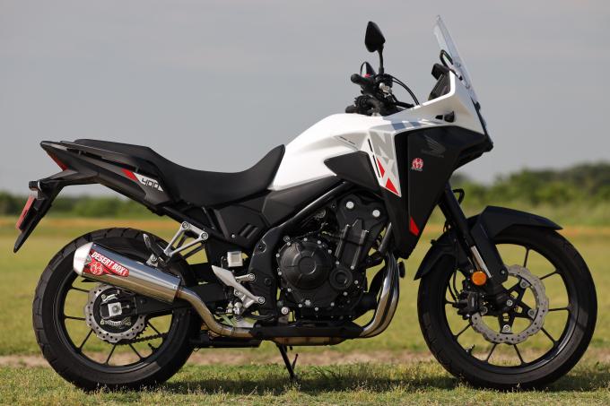 HONDA NX400がさらにハイエンドな走行性のに大きく変わるマフラー　DESERTBOXがまもなく販売です。